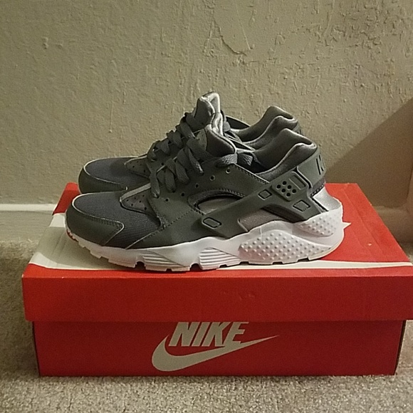 Nike Huarache Run (GS) - Picture 1 of 5